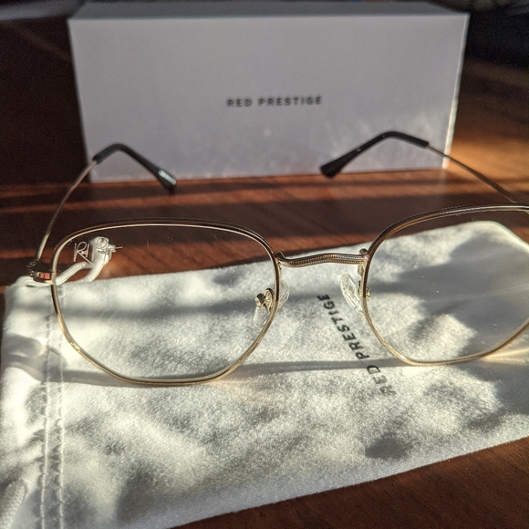 Red Prestige Gold Clear Hexagon Frames Brand New - Picture 5 of 5
